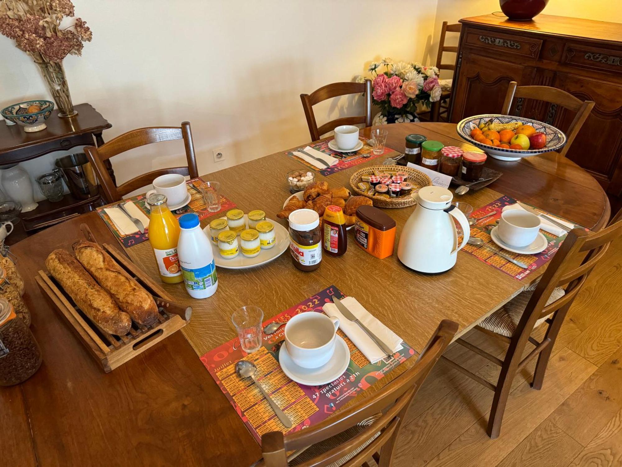 Les Crepinieres Bed & Breakfast Chartres Exterior photo